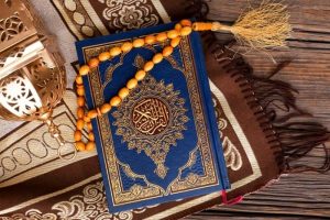 بهترین ساعت استخاره با قرآن